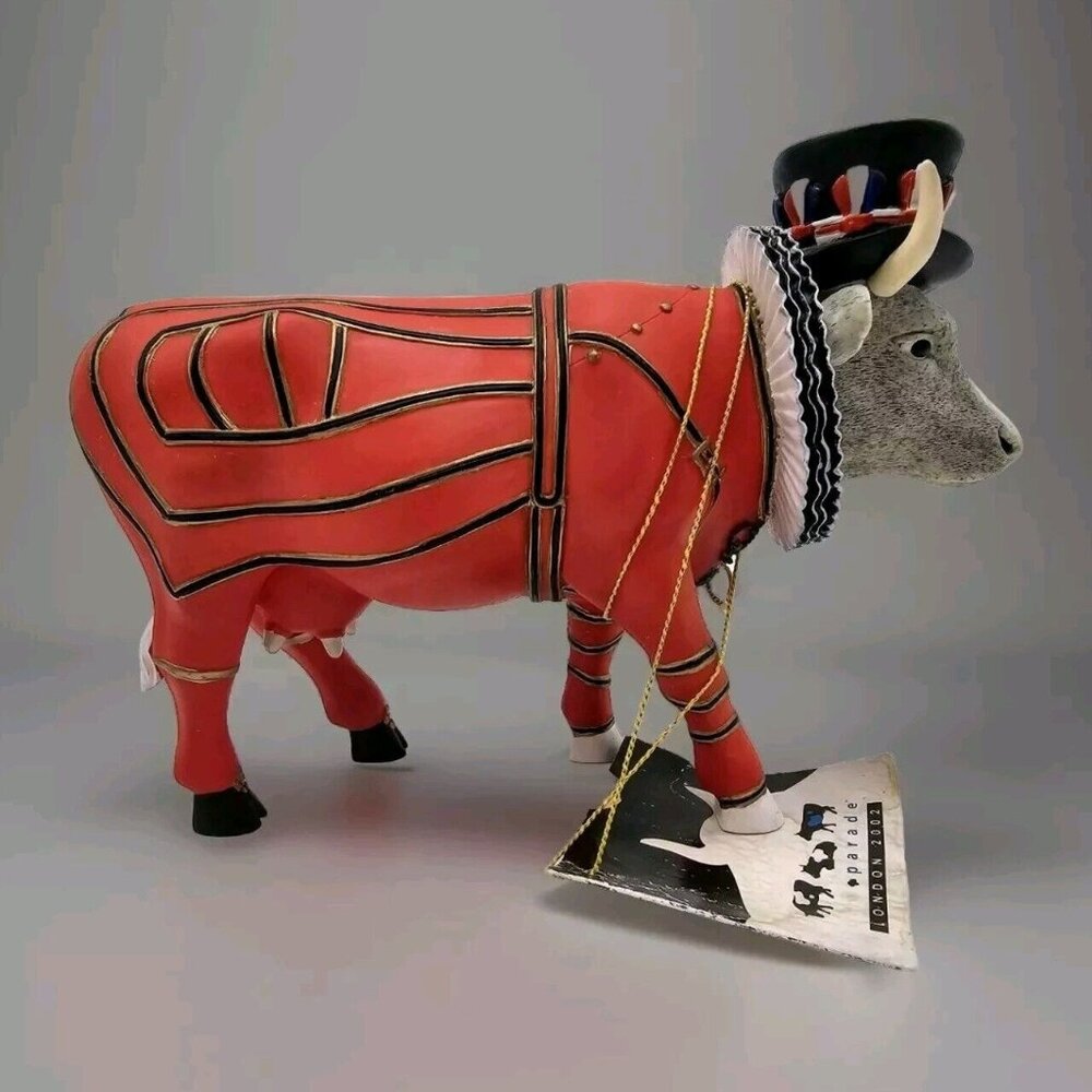 Cowparade Figurine Beefeater- It Ain't Natural London Palace Guard #7247 Vintage